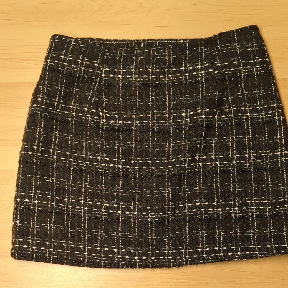 Elegant Black and White Tweed Skirt